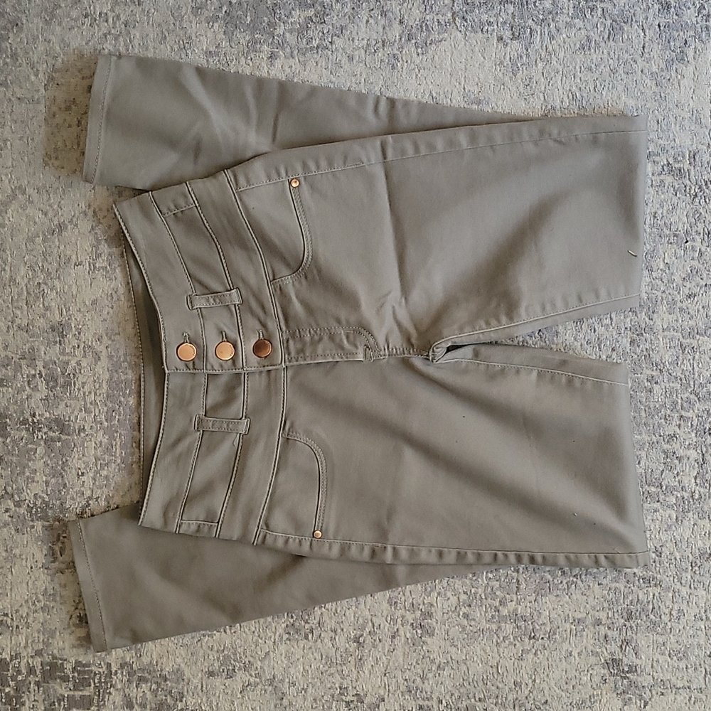 High wasted 3 button jeans